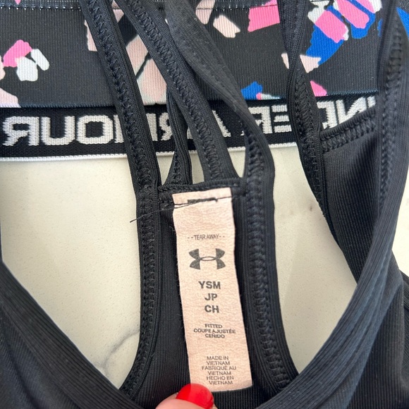 Under Armour Girls Sports Bras!! Gently used!! Set of 3!! - Picture 3 of 7